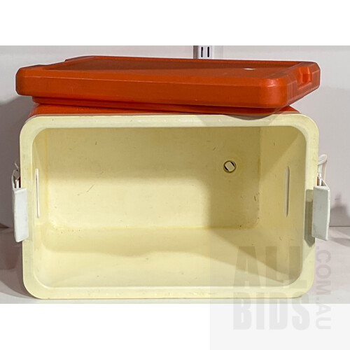 Vintage Willow Leisureman Cooler