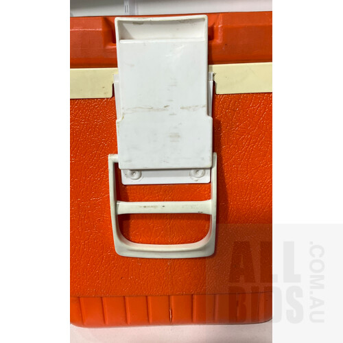 Vintage Willow Leisureman Cooler