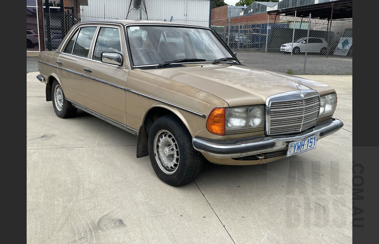 2/1984 Mercedes-Benz 280 E W123 4d Sedan Gold 2.7L