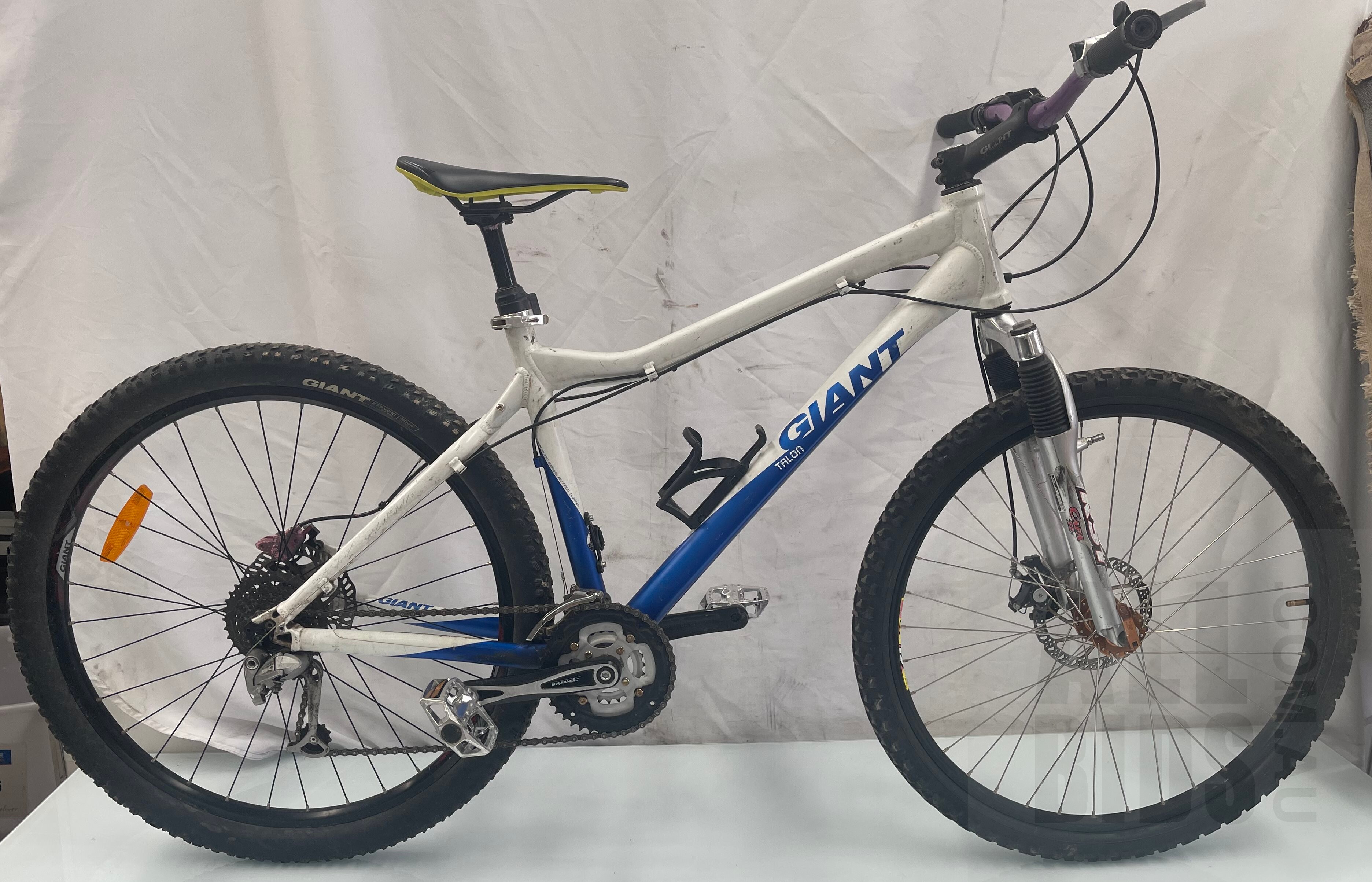 Giant Talon 21 Speed Mountain Bike