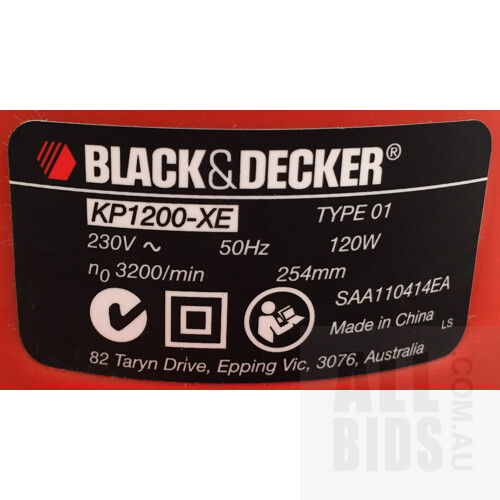 Black & Decker KP1200 Car Polisher And Accessories