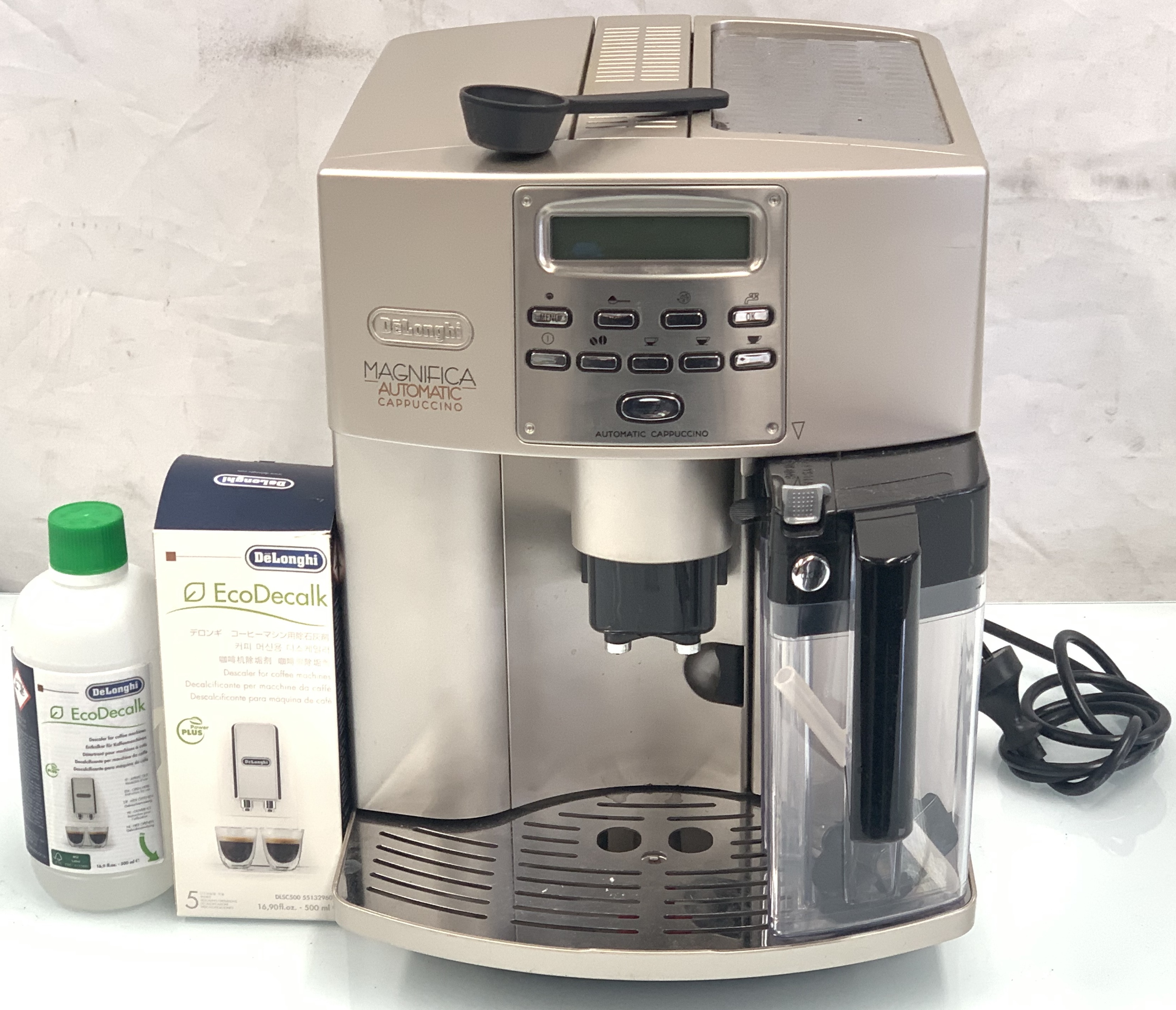 DeLonghi Magnifica ESAM 3500 Automatic Cappuccino Machine With Delonghi Ecodecalk ORP Around 930