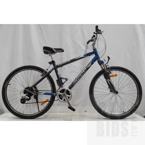 Giant Sedona CX Kids 24 Speed Mountain Bike