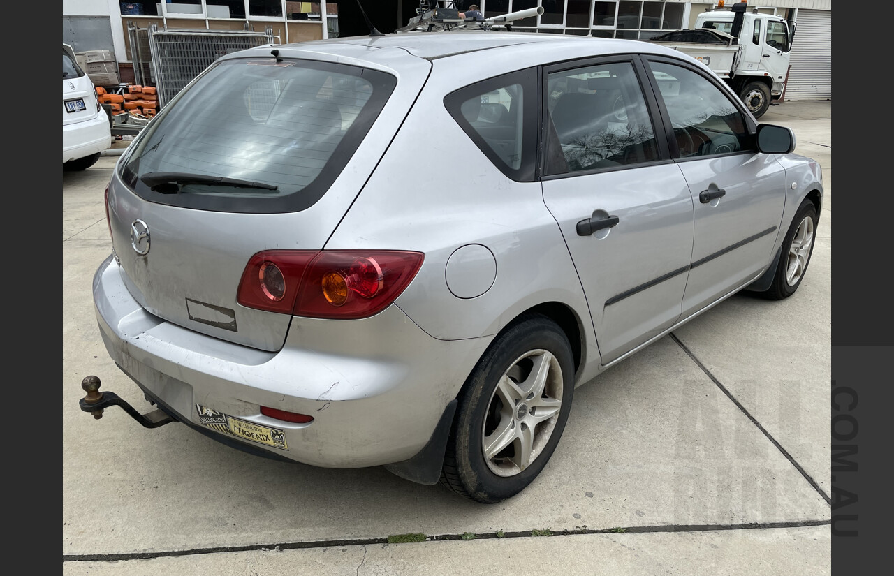 3/2004 Mazda Mazda3 NEO BK 5d Hatchback Silver  2.0L