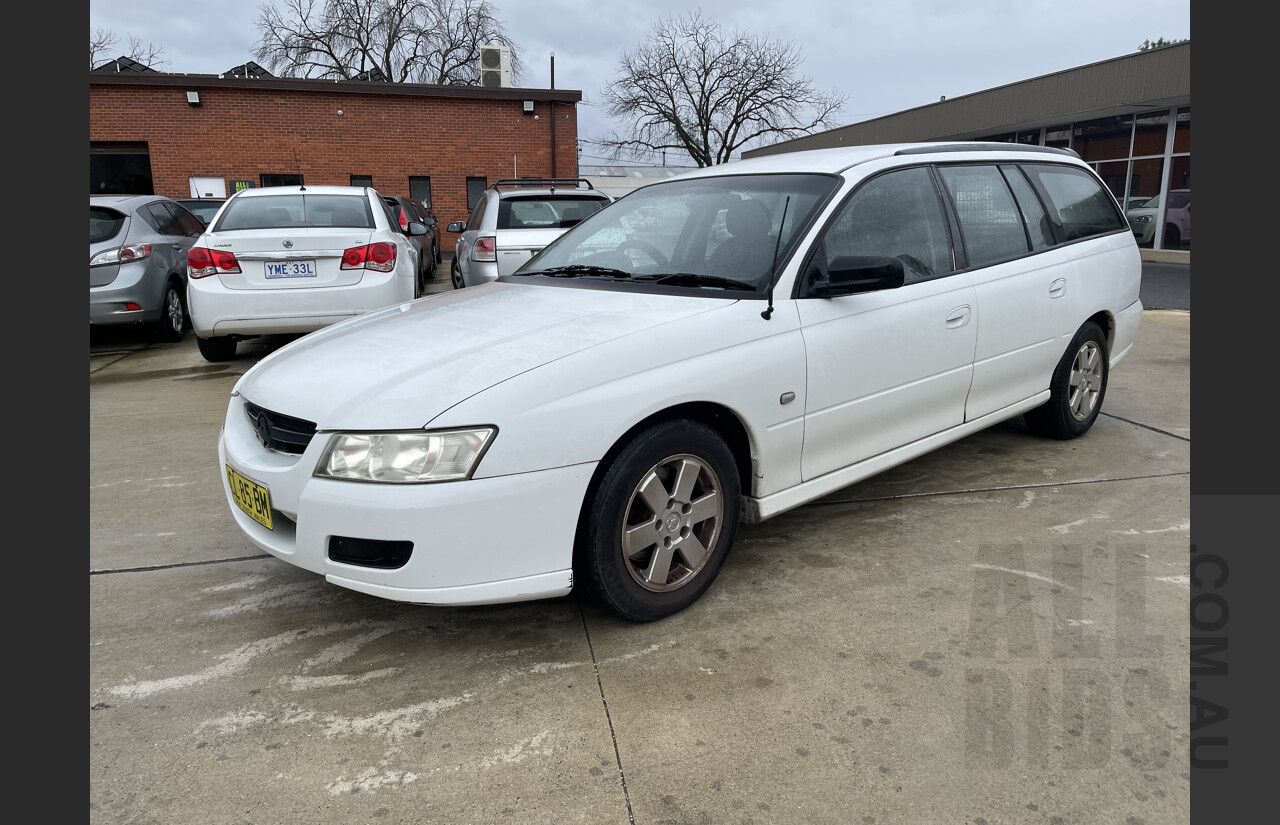 9/2005 Holden Commodore Executive VZ 4d Wagon White 3.6L