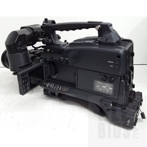 Sony (DXC-D50) Power HAD EX Camera