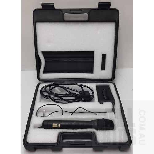 Chiayo Wireless Microphone & Belt Pack Transmitter