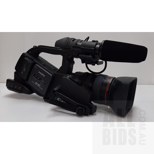 Canon (XL-H1) 3CCD HD-Video Camera w/ 20X Zoom