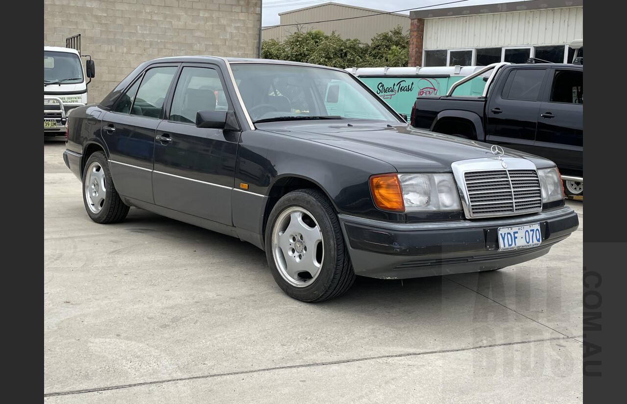 2/1993 Mercedes-Benz 320E  4d Sedan Grey 3.2L