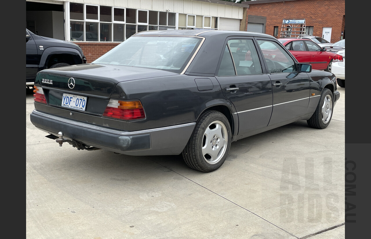 2/1993 Mercedes-Benz 320E  4d Sedan Grey 3.2L