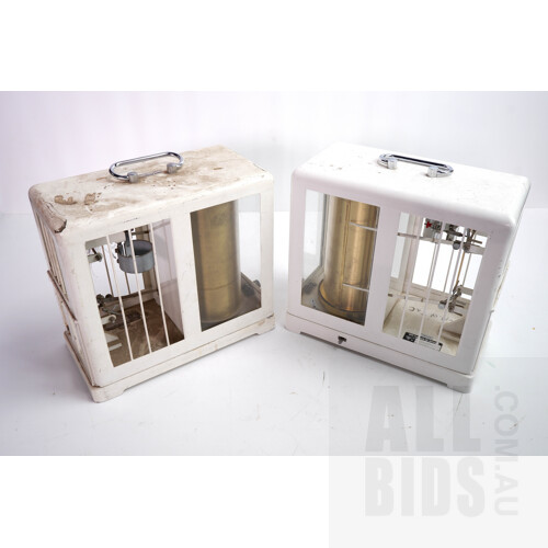 Pair Thermo Hydrographs by Dobbie Instruments