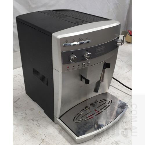 DeLonghi Magnifica ESAM03110S