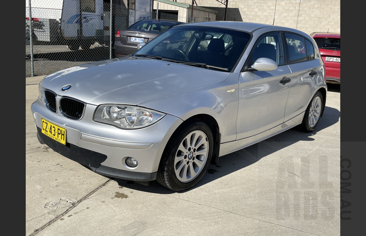 2/2005 Bmw 118i E87 5d Hatchback Silver  2.0L