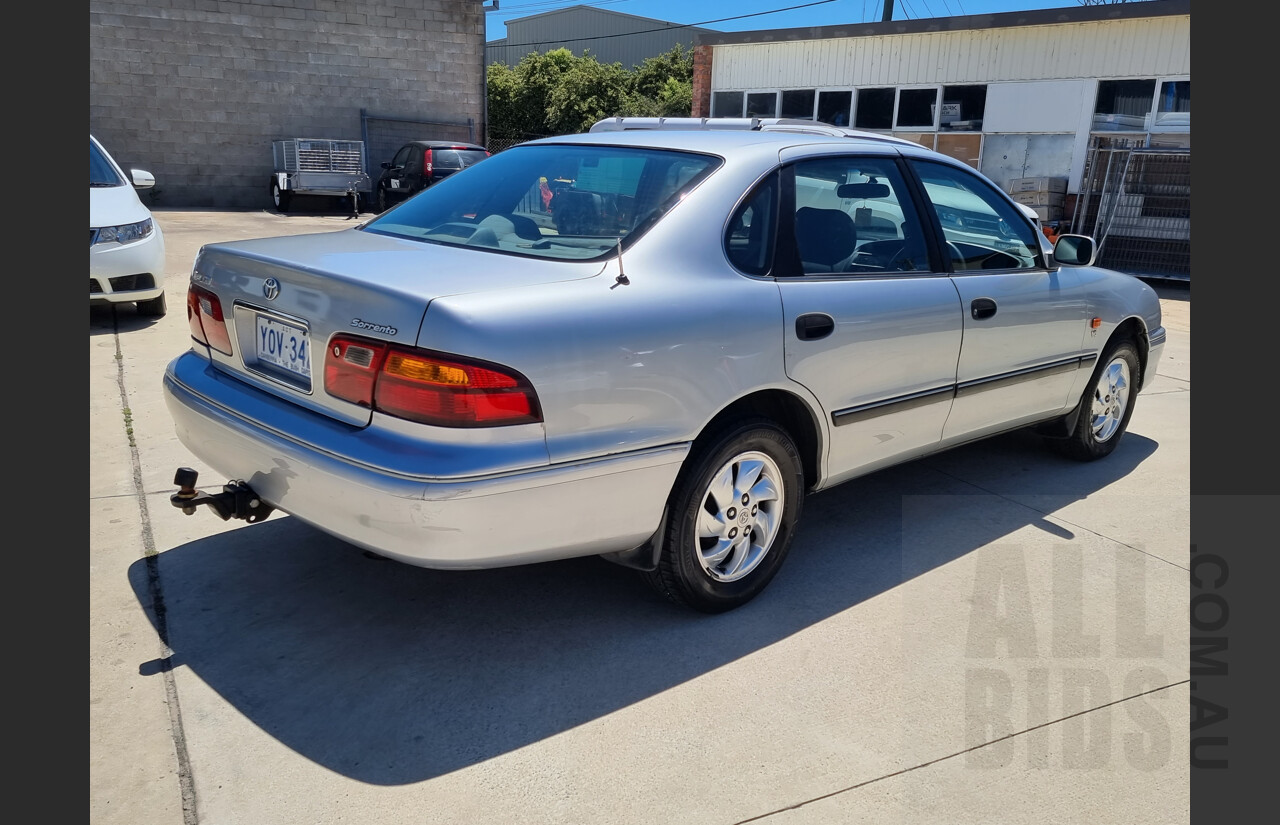 7/2002 Toyota Avalon Advantage MCX10R MKII 4d Sedan Silver 3.0L