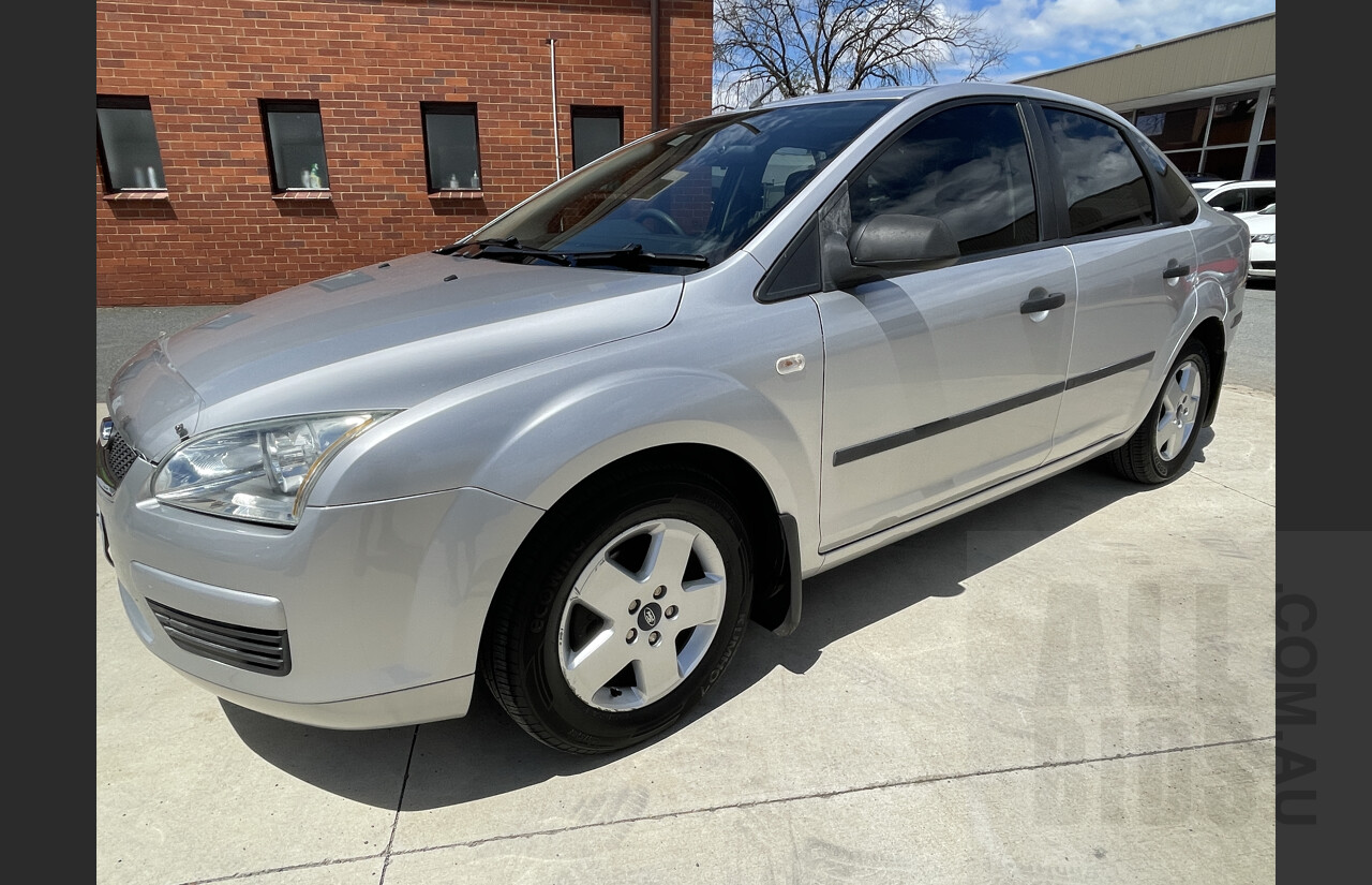 1/2006 Ford Focus CL LS 4d Sedan Silver 2.0L