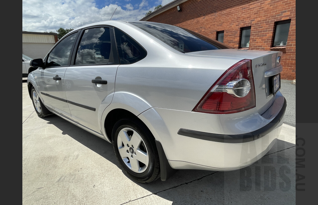 1/2006 Ford Focus CL LS 4d Sedan Silver 2.0L