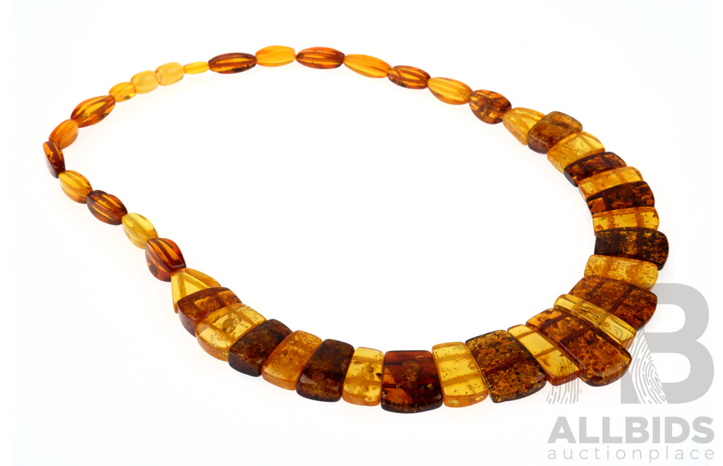 Vintage Art Deco Style Strand of Amber Beads