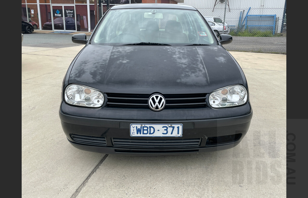 12/2000 Volkswagen Golf GL 5d Hatchback Black 2.0L