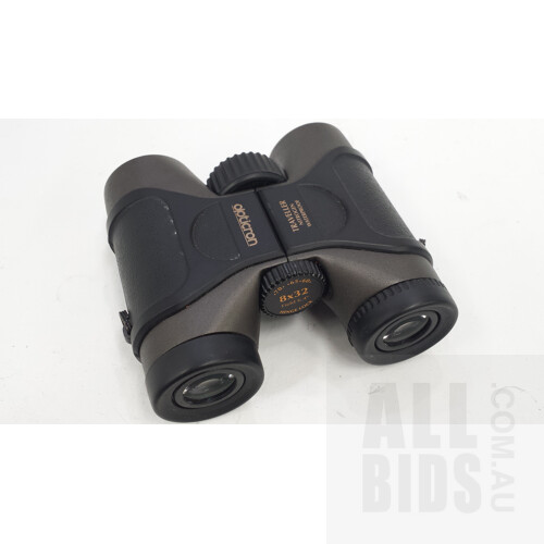 Opticron 8 x 32mm Waterproof Binoculars
