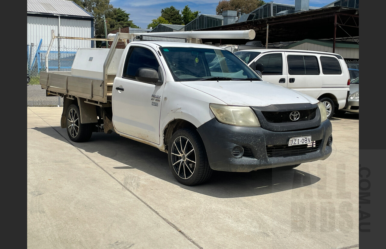 7/2008 Toyota Hilux Workmate TGN16R 07 UPGRADE C/chas White 2.7L