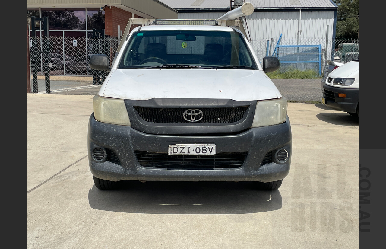 7/2008 Toyota Hilux Workmate TGN16R 07 UPGRADE C/chas White 2.7L