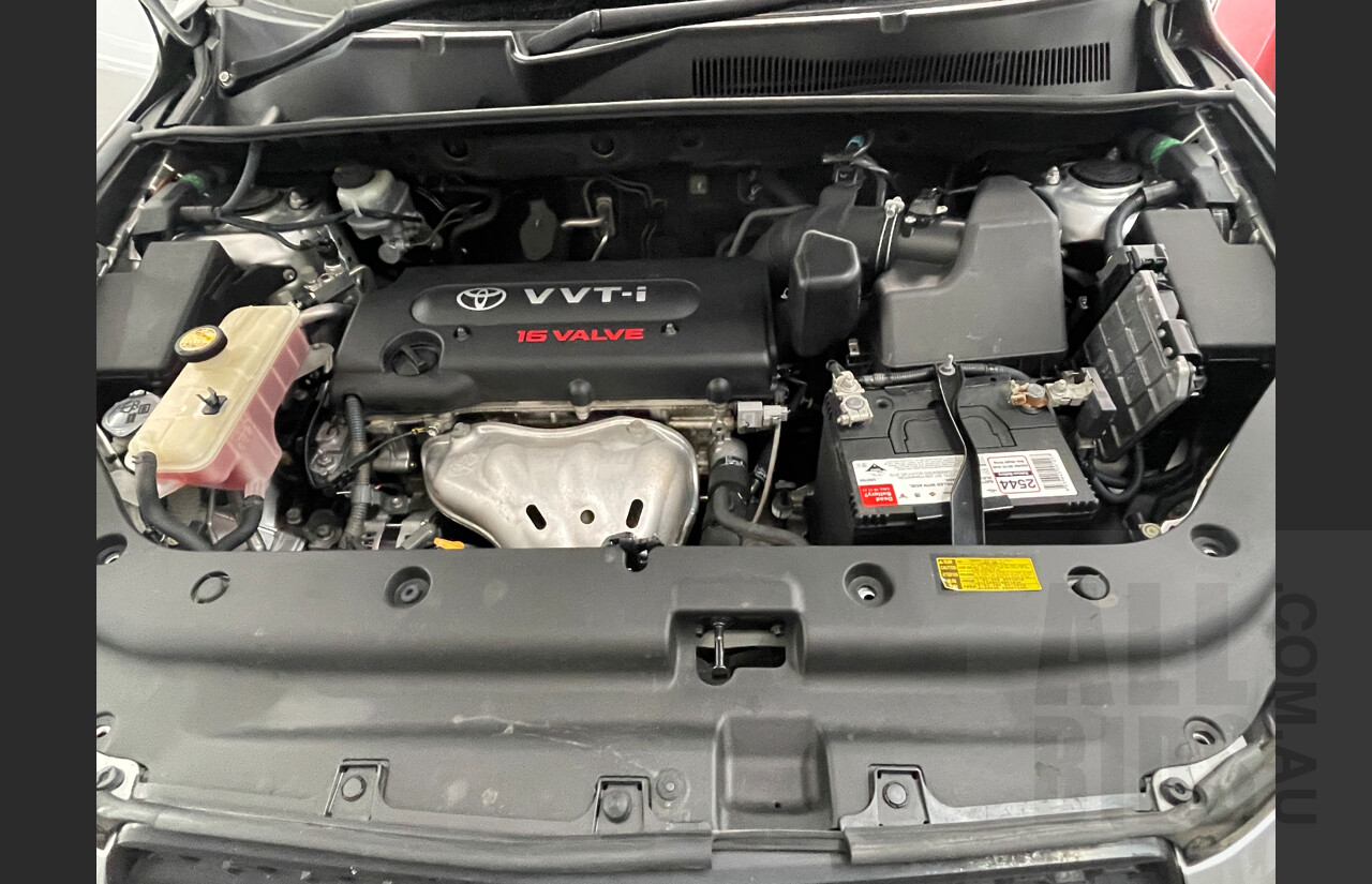 10/2009 Toyota Rav4 CV ACA33R 4d Wagon Silver 2.4L