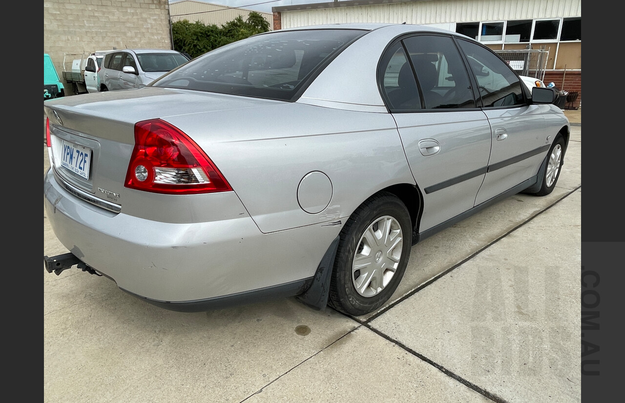 10/2003 Holden Commodore  VY 4d Sedan Silver 3.8L