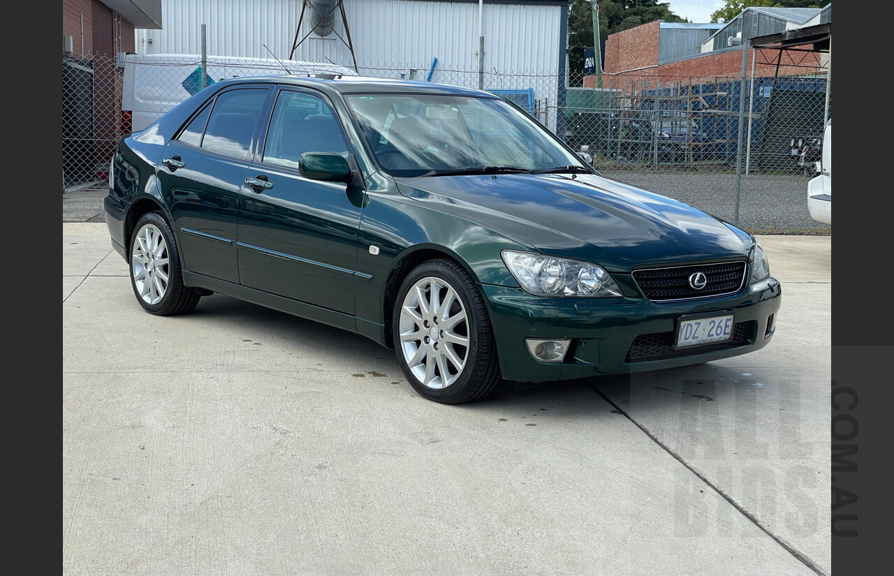 5/2005 Lexus Is200 Sports Luxury GXE10R 4d Sedan Green 2.0L