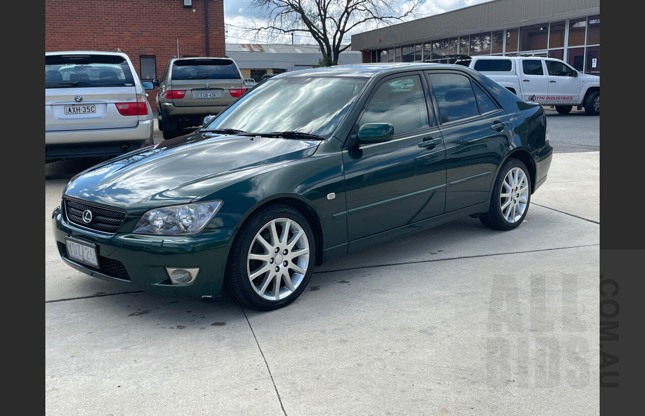 5/2005 Lexus Is200 Sports Luxury GXE10R 4d Sedan Green 2.0L