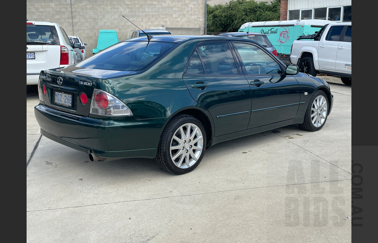 5/2005 Lexus Is200 Sports Luxury GXE10R 4d Sedan Green 2.0L