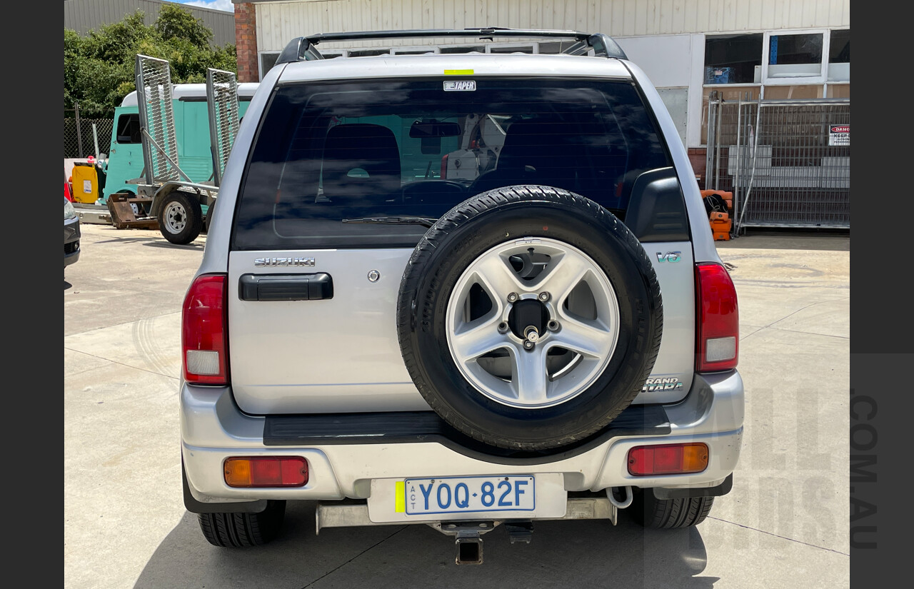8/2004 Suzuki Grand Vitara Sports (4x4)  4d Wagon Silver 2.5L