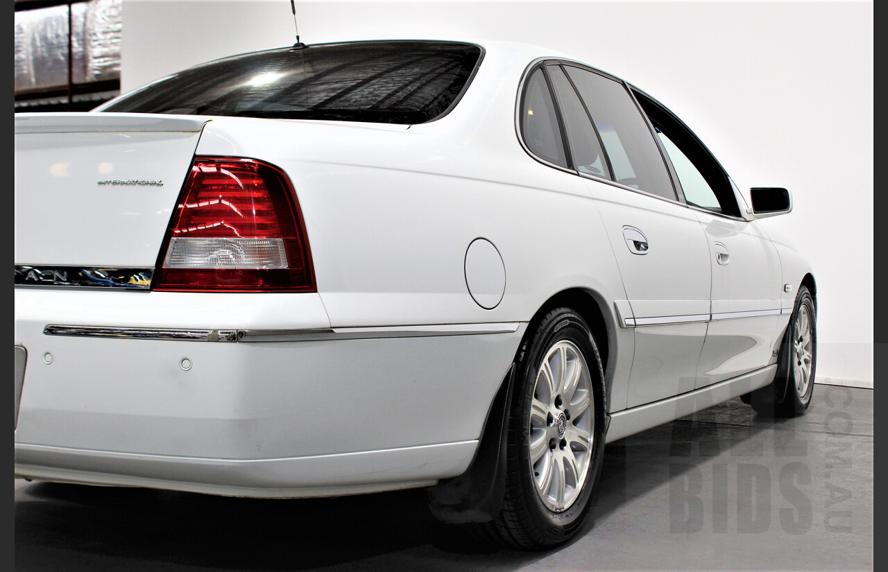 06/2006 Holden Statesman International WL 4d Sedan White 6.0L V8