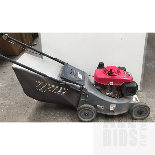 Honda GXV160 4-Stroke Lawn Mower