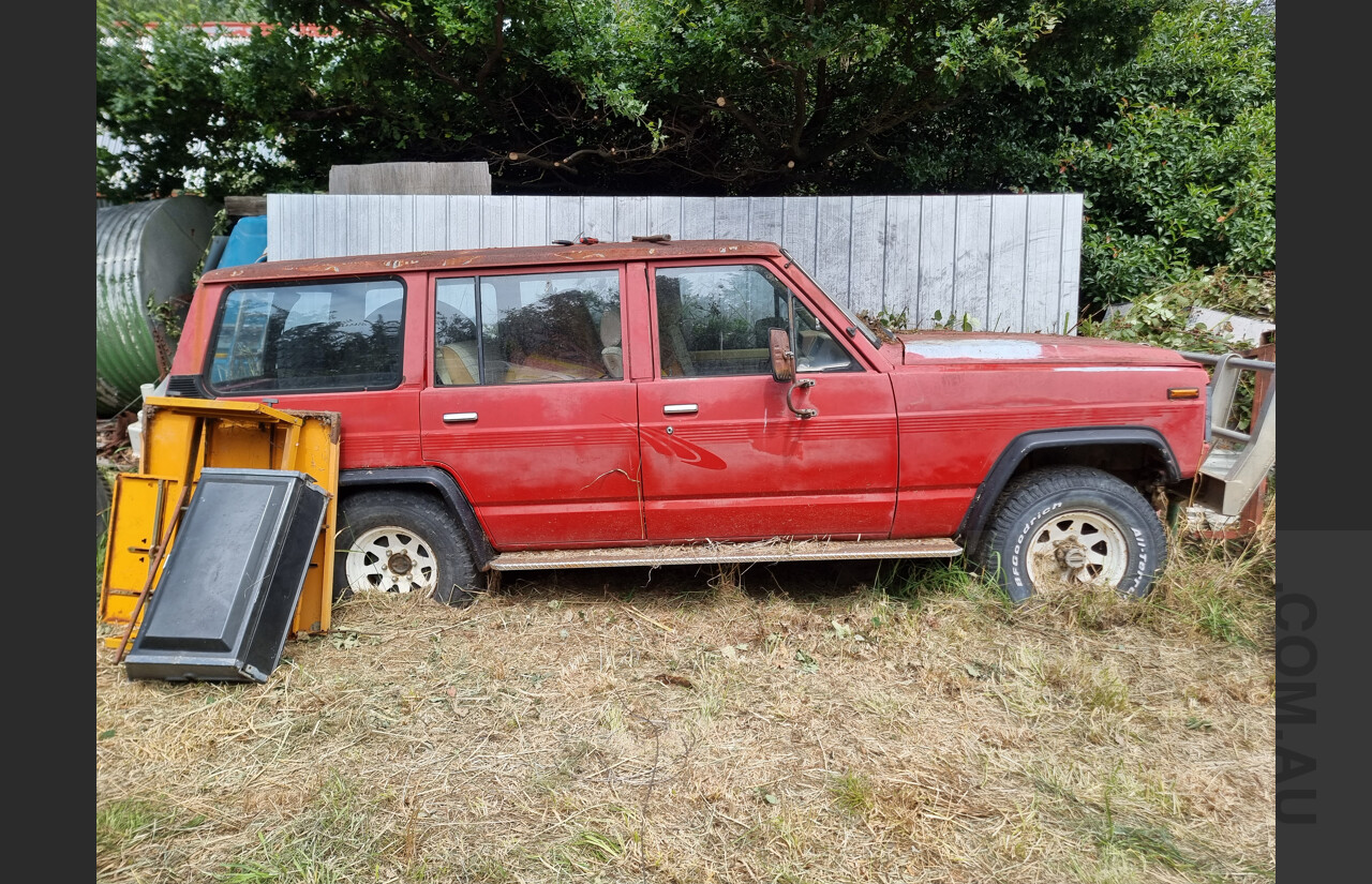 1/1981 Nissan Patrol 160 Deluxe (4x4) 4d Wagon Red 2.8L Turbo Diesel