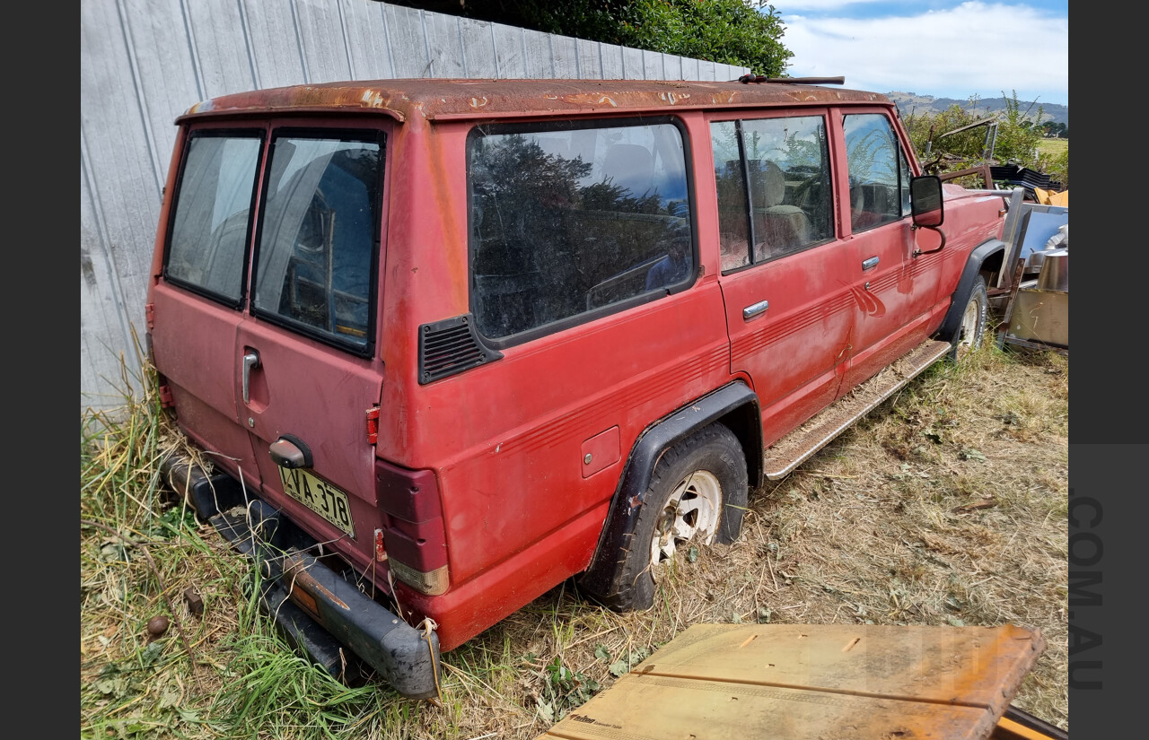 1/1981 Nissan Patrol 160 Deluxe (4x4) 4d Wagon Red 2.8L Turbo Diesel