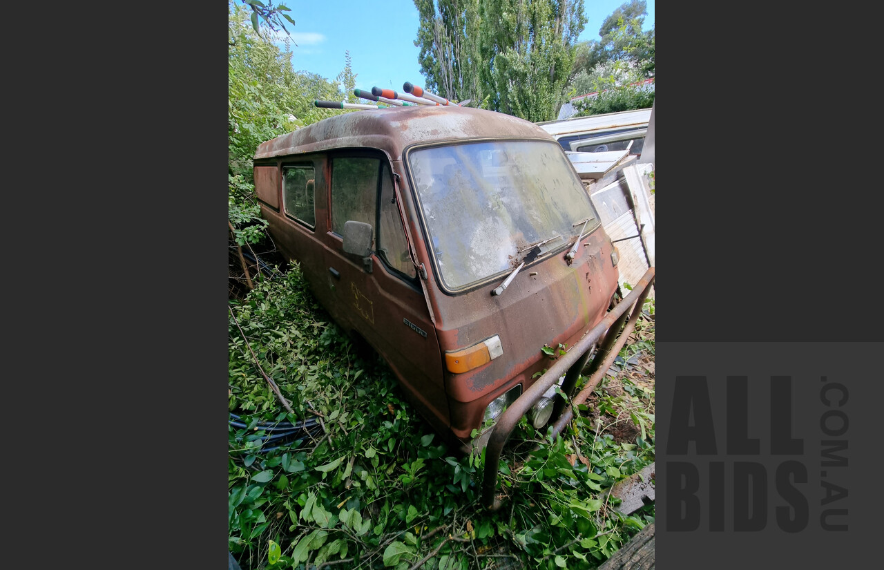 4/1981 Mazda E1600 1.6L Long Body Van Red - Project Vehicle