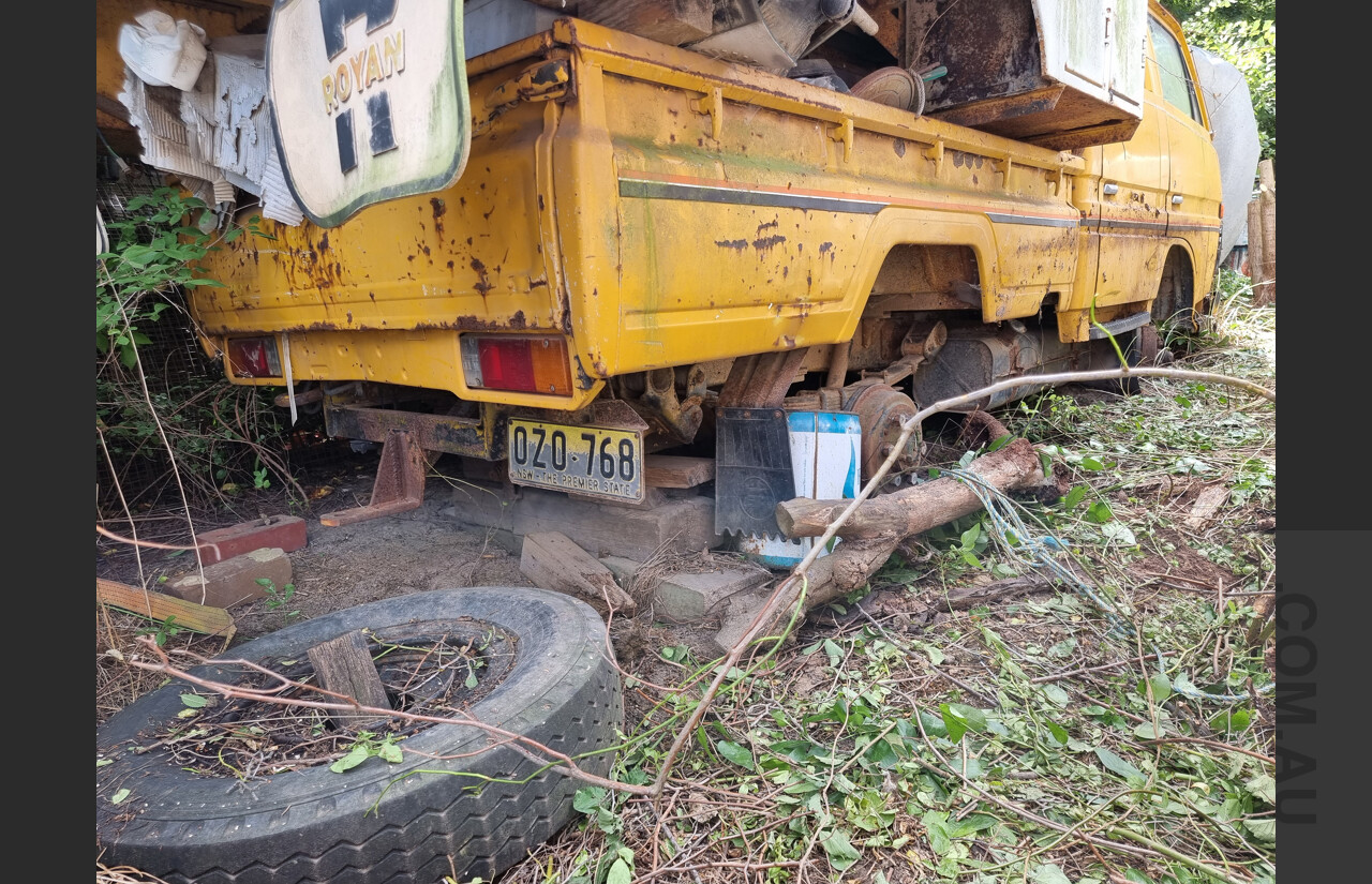 1981 Toyota Dyna Crewcab Utility 4dr Trayback - Yellow 1.6L