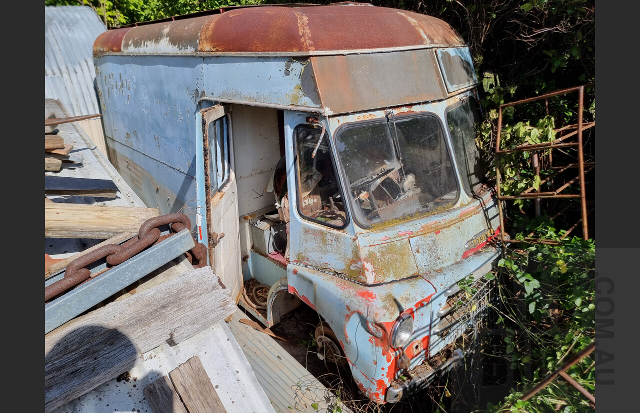 Circa 1950's Morris LD Mk1 'Vicky's Butchery' Van - Project Vehicle