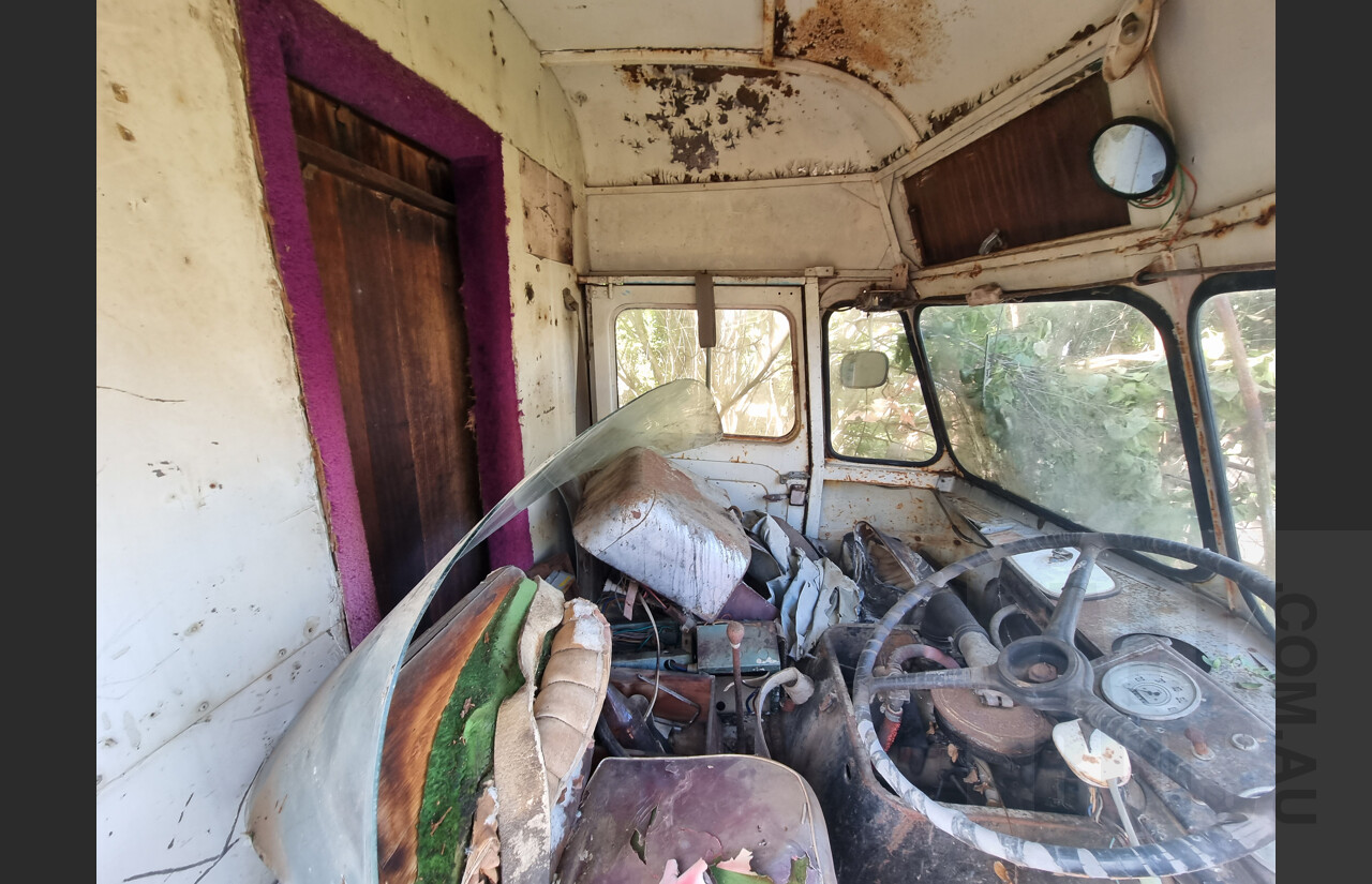 Circa 1950's Morris LD Mk1 'Vicky's Butchery' Van - Project Vehicle