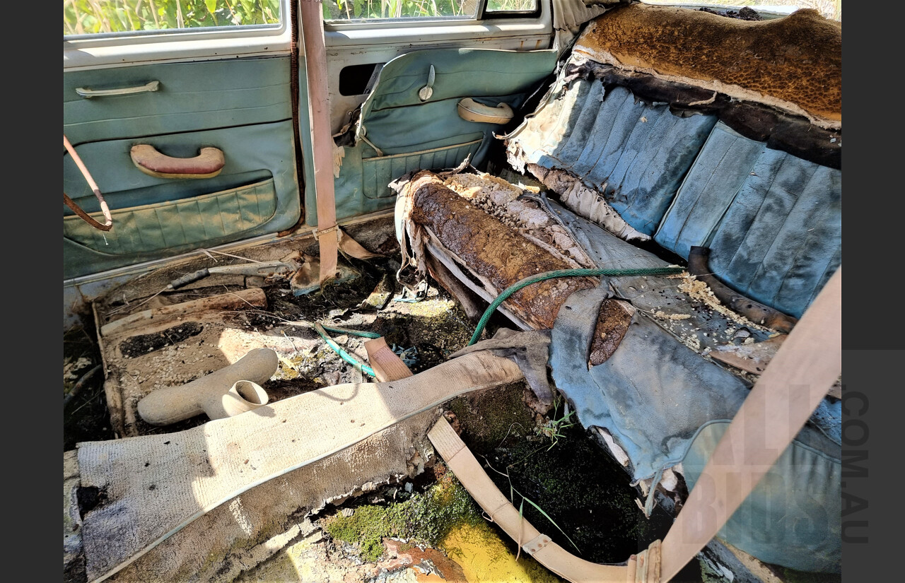 Circa 1960 Austin A99 Westminster 4d Sedan Blue/White - Project Car