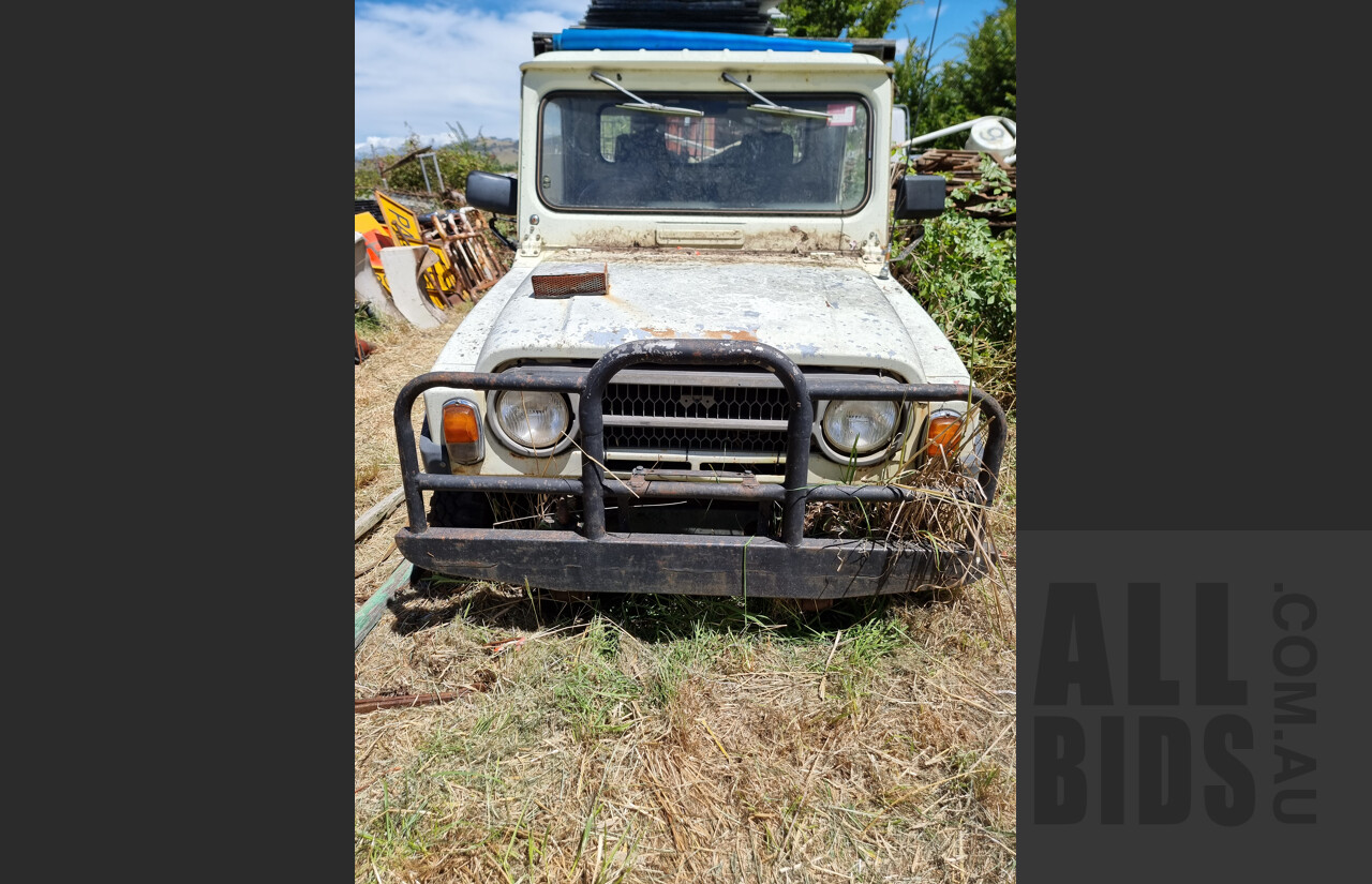 8/1984 Daihatsu F65 Wildcat/Scat/Taft (4x4)  P/up White 2.8L Diesel
