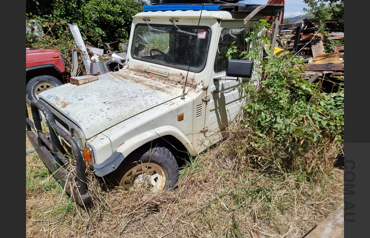 8/1984 Daihatsu F65 Wildcat/Scat/Taft (4x4)  P/up White 2.8L Diesel