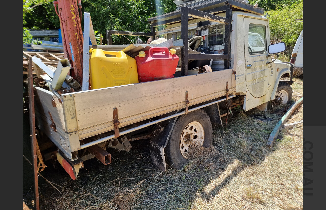 8/1984 Daihatsu F65 Wildcat/Scat/Taft (4x4)  P/up White 2.8L Diesel