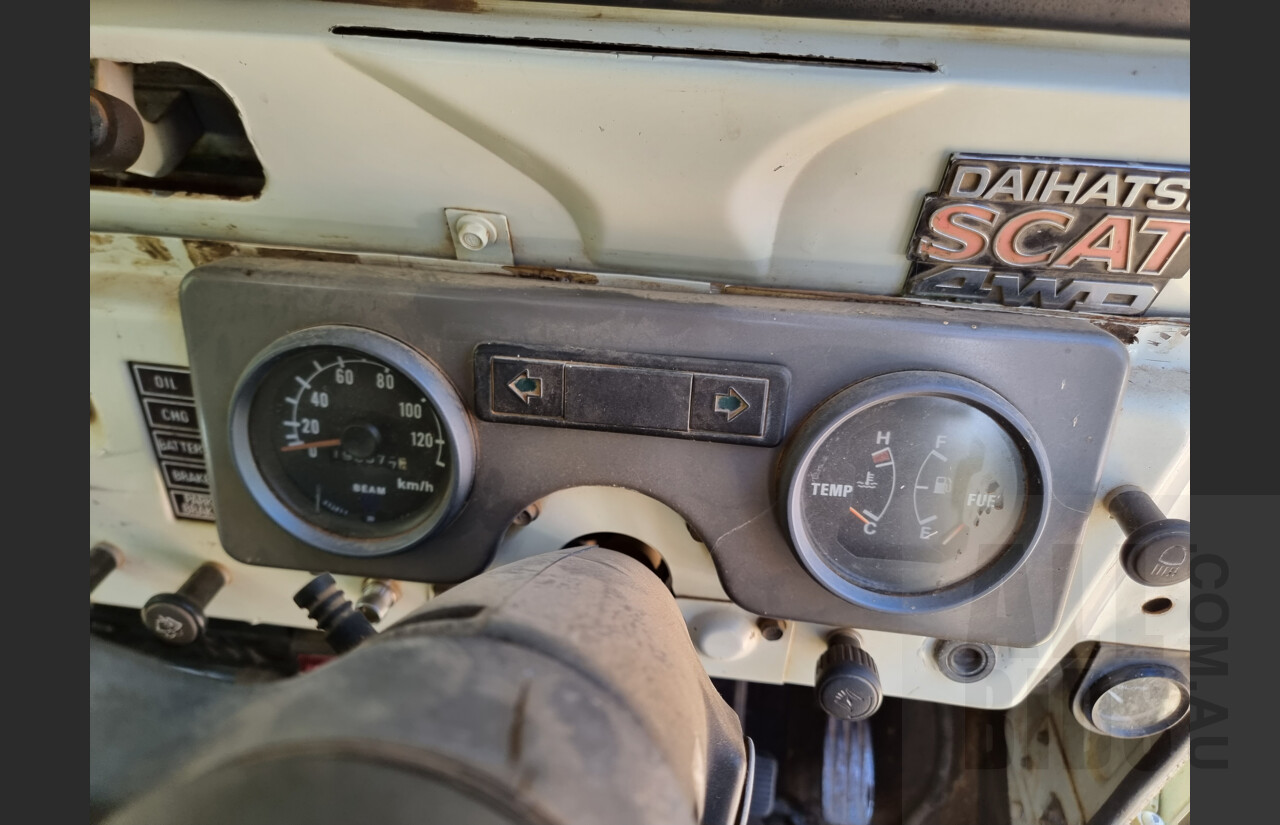 8/1984 Daihatsu F65 Wildcat/Scat/Taft (4x4)  P/up White 2.8L Diesel