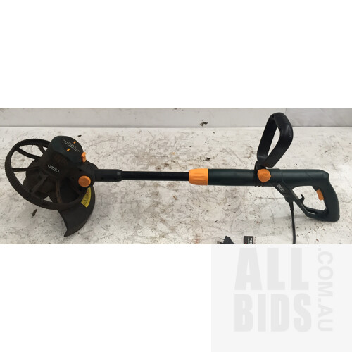 Ozito LTR-301 Line Trimmer And Car Jack