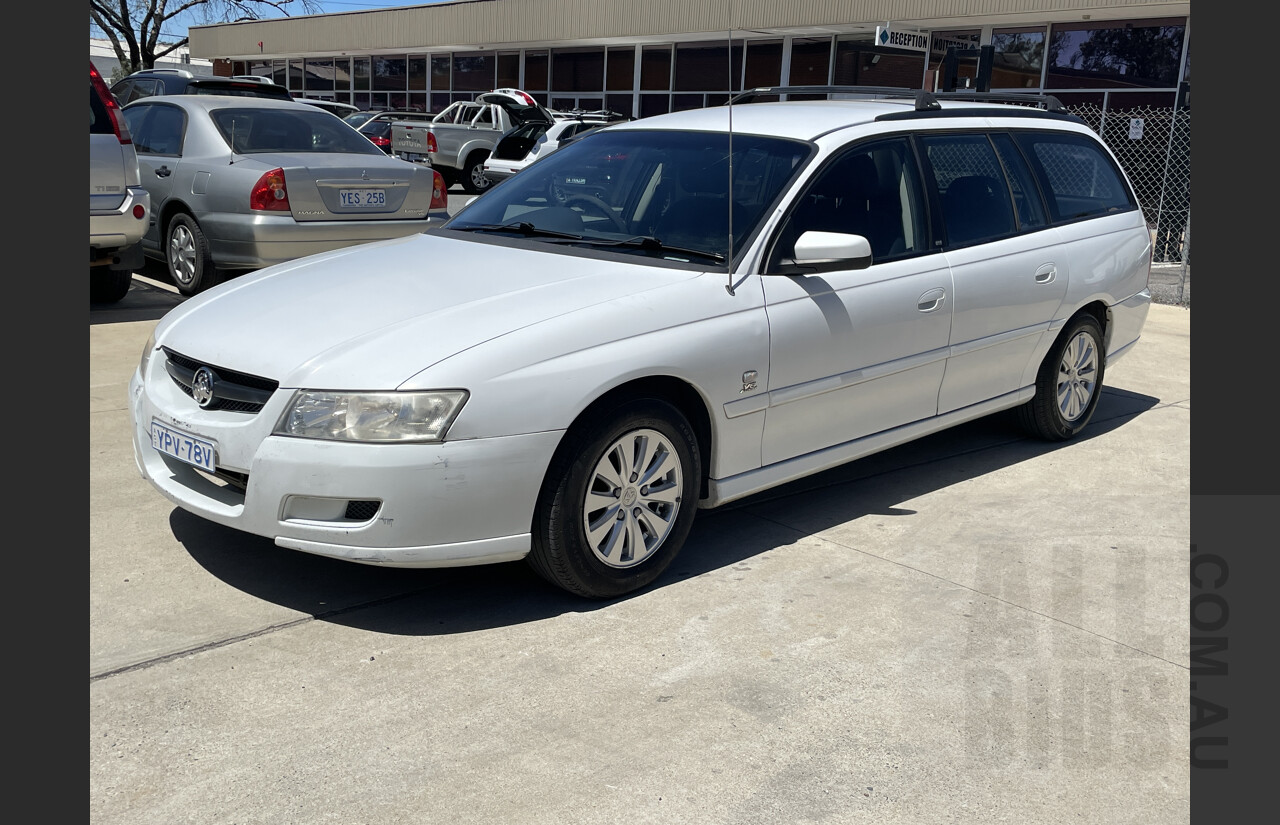 4/2005 Holden Commodore Acclaim VZ 4d Wagon White 3.6L