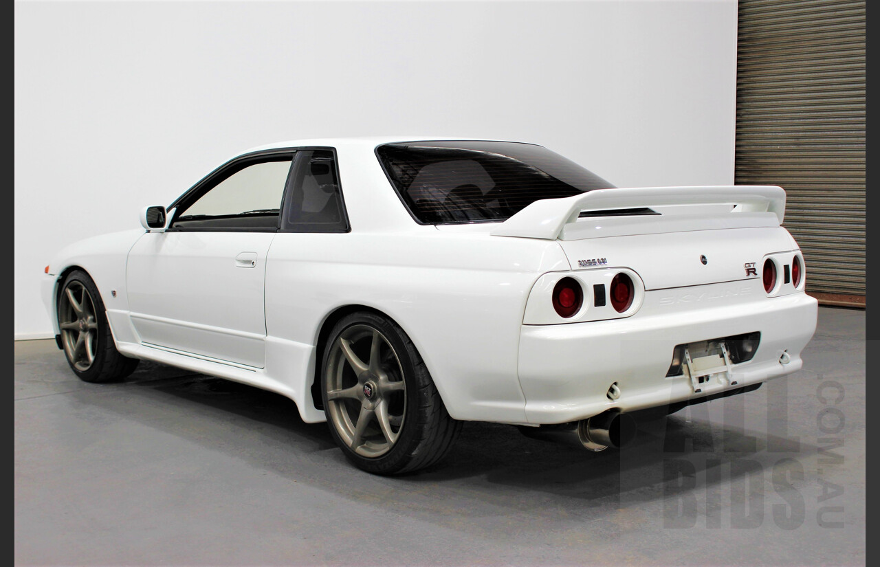 1/1994 Nissan Skyline R32 GT-R Series 3 2d Coupe 326 Crystal White 2.6L Twin Turbo