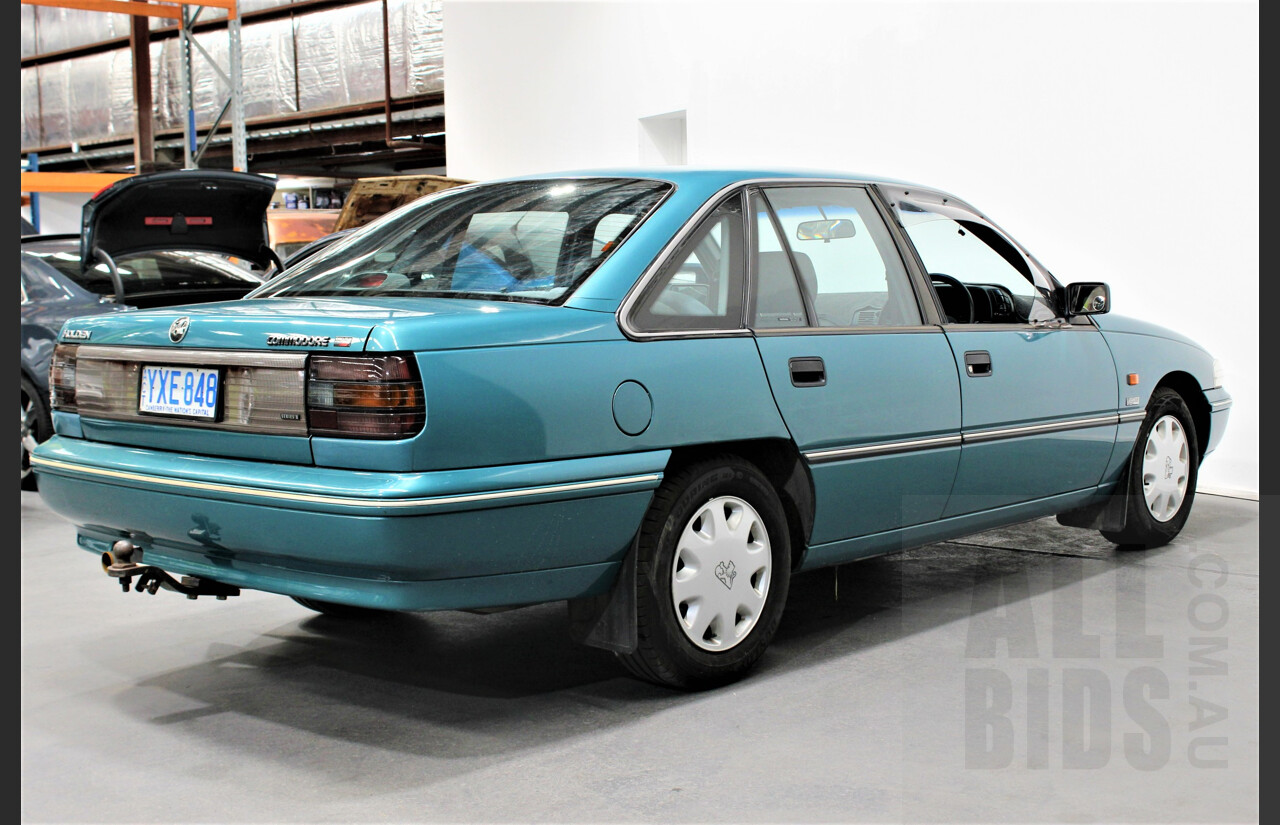 6/1993 Holden Commodore VP II Executive 4d Sedan Green 3.8L