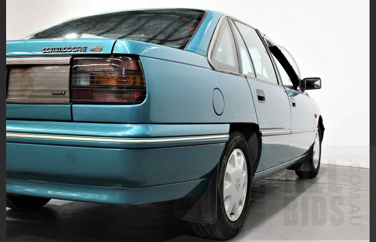 6/1993 Holden Commodore VP II Executive 4d Sedan Green 3.8L