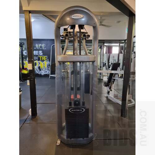 Matrix Rear Delt/Pec Fly Machine